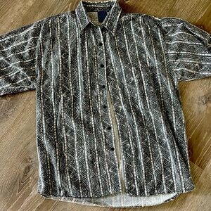 Shah Safari Aloha Shirt tons of steeze while your throwing them back 🍻